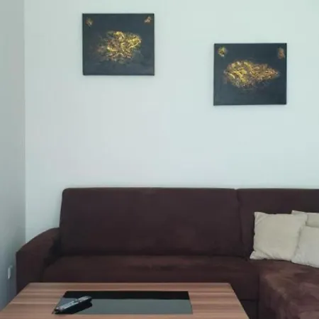 Hal Апартаменты *